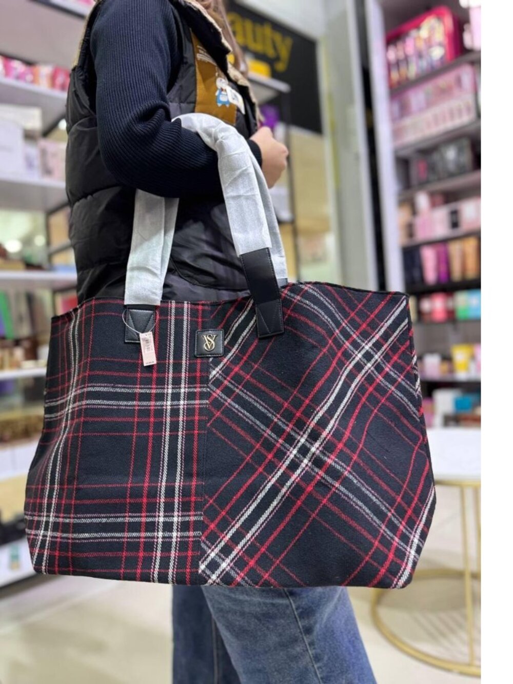 Victoria's Secret Large Spacious Red Black White Plaid Zip Closure Tote Bag NWT
